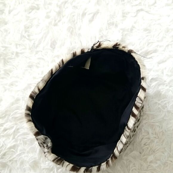 Leopard Print Hat - Picture 4 of 6